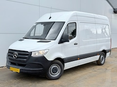 Mercedes-Benz Sprinter - 314 2.2 140PK Automaat L2H2 Climate Control Cruise Control Carplay Camera