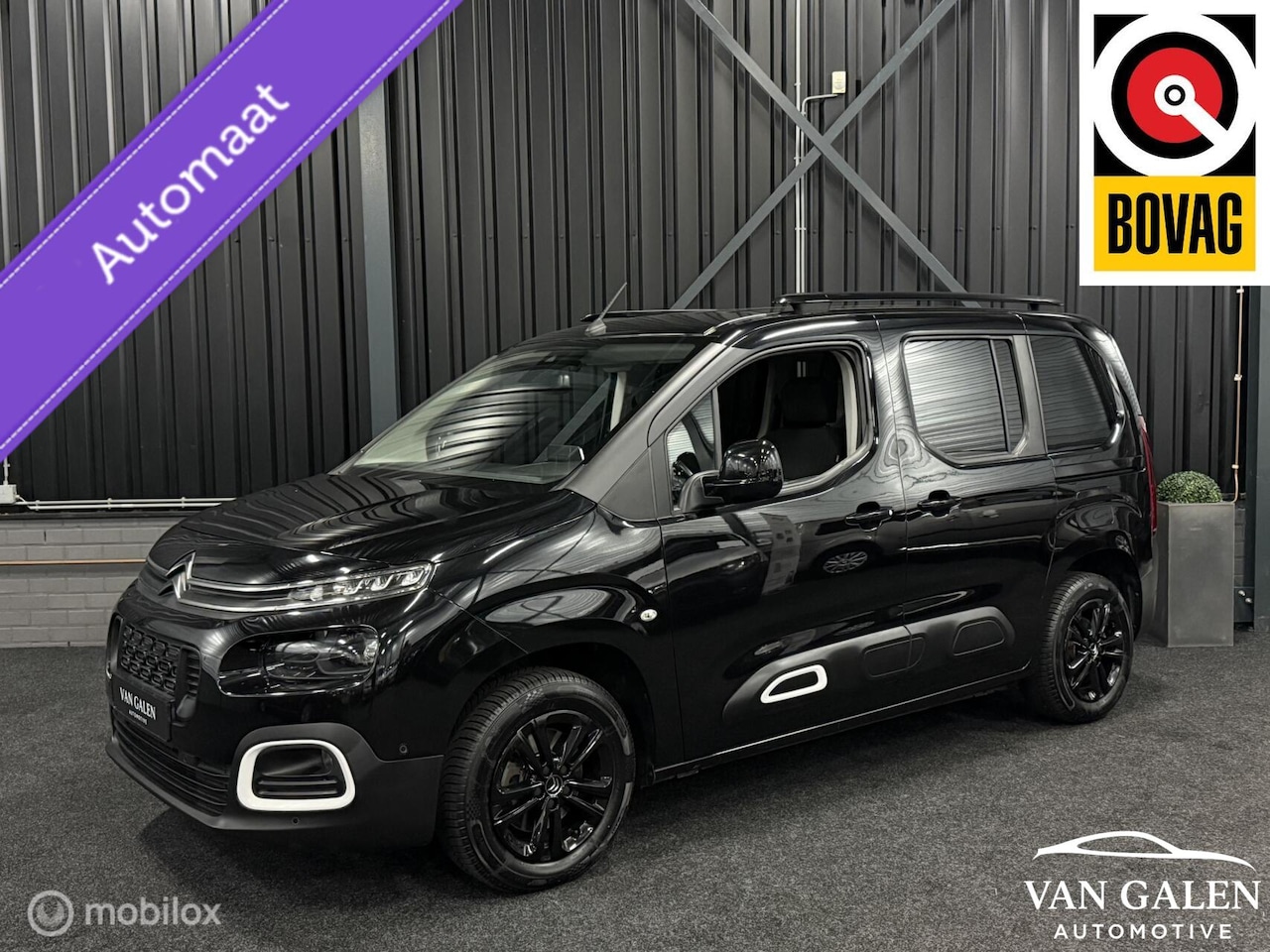 Citroën Berlingo - combi 1.2 VOL OPTIES, Clima|Camera|Trekhaak - AutoWereld.nl