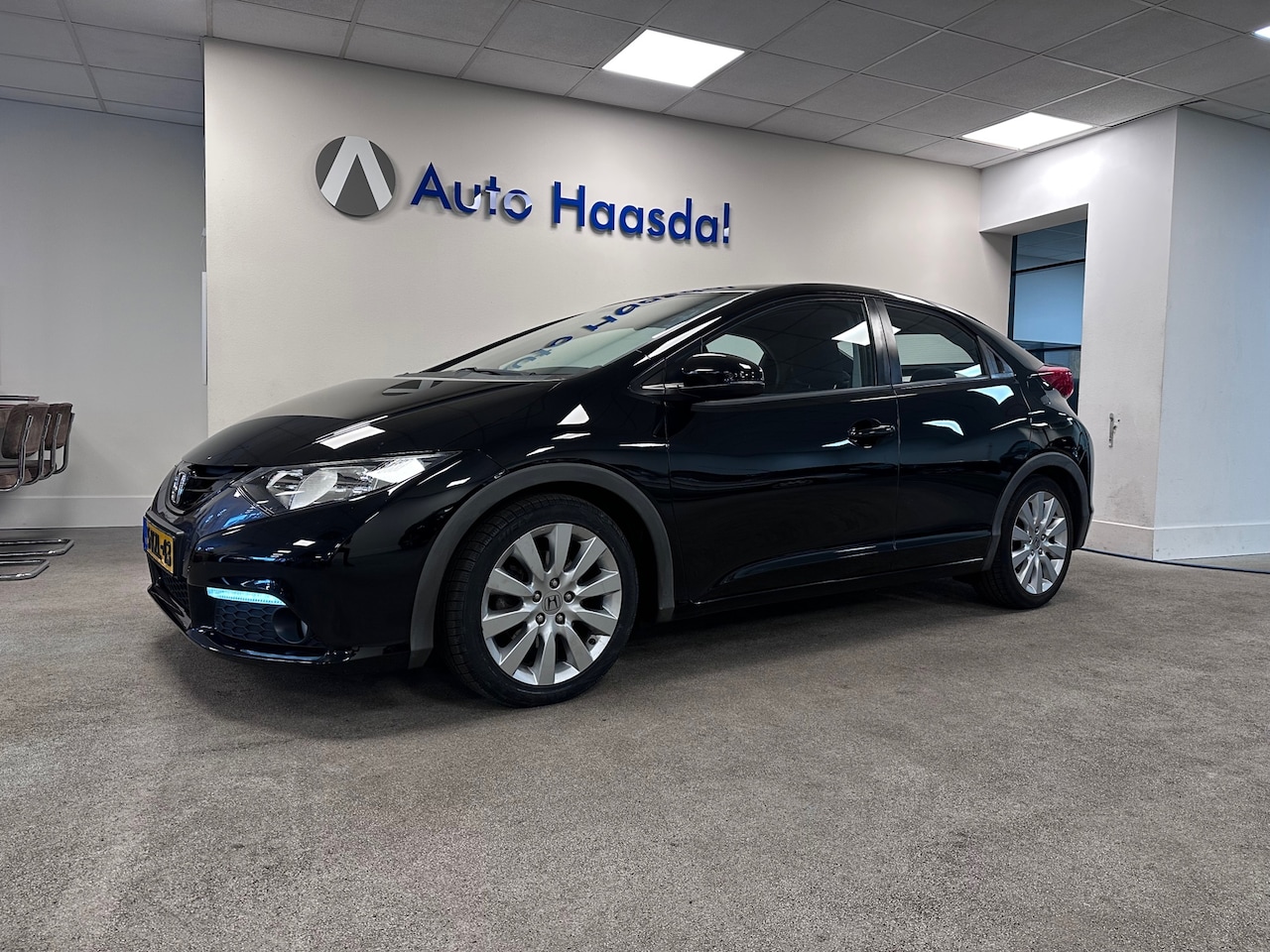 Honda Civic - 1.4 SPORT|17"|ALLSEASON|CAMERA|CRUISE|FACELIFT - AutoWereld.nl