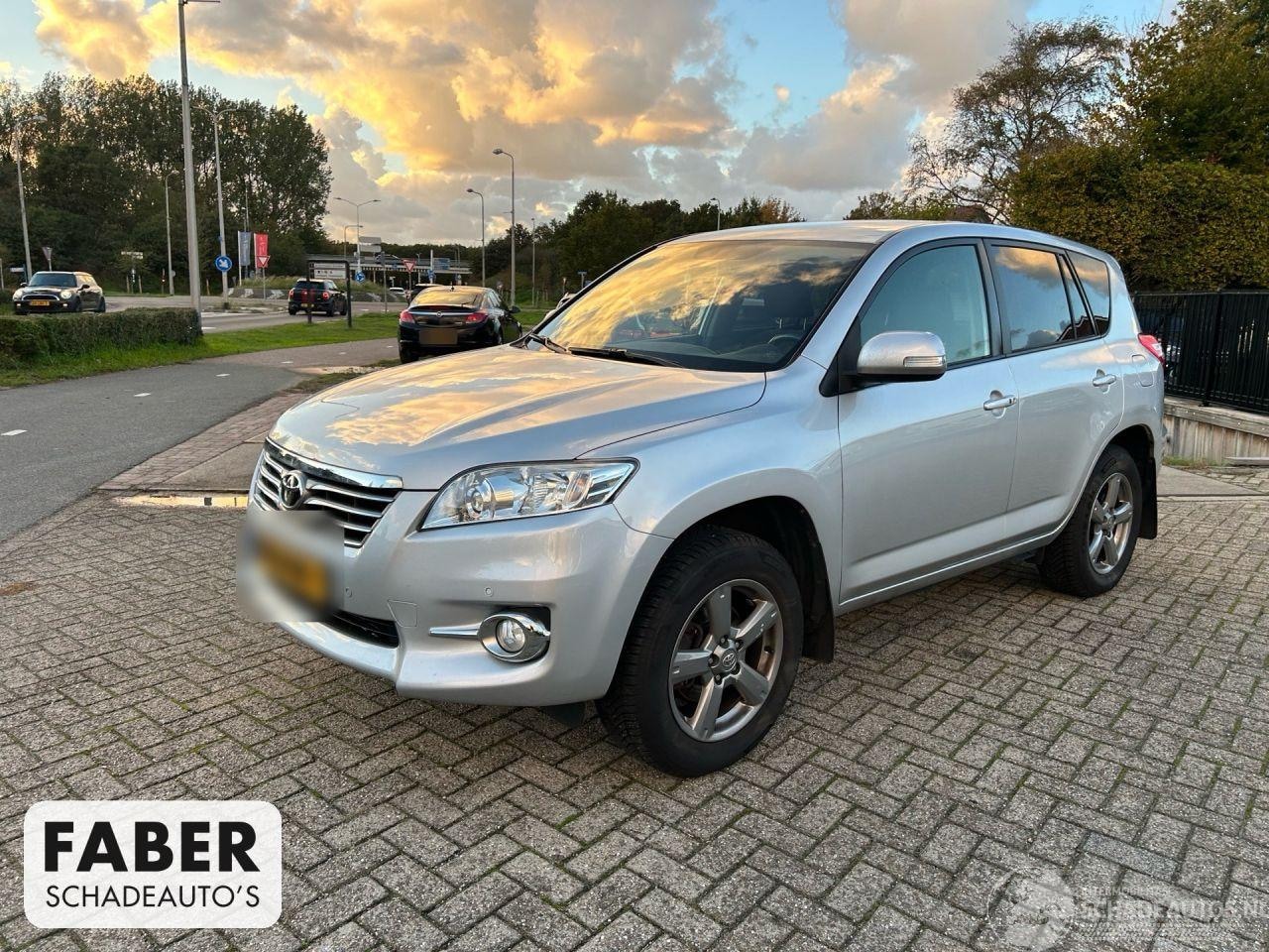 Toyota RAV4 - Rav-4 2.0 VVTi Executive Business - AutoWereld.nl