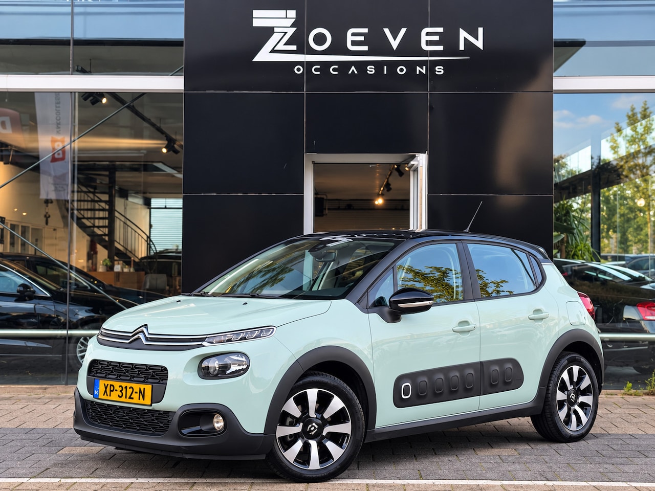 Citroën C3 - 1.2 PureTech Shine 1.2 PureTech Shine - AutoWereld.nl