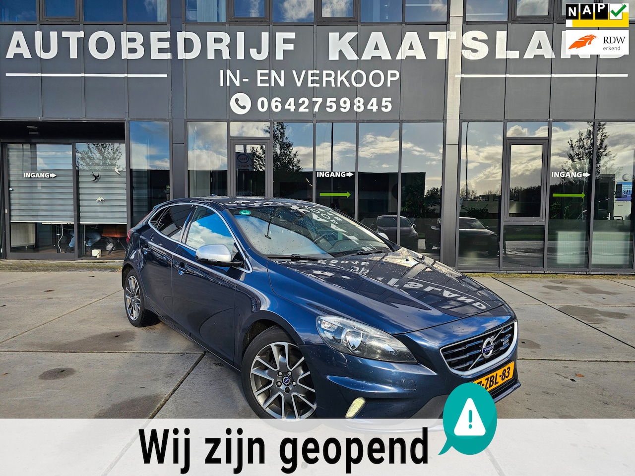 Volvo V40 - 1.6 D2 Summum - Clima - Cruise - - AutoWereld.nl