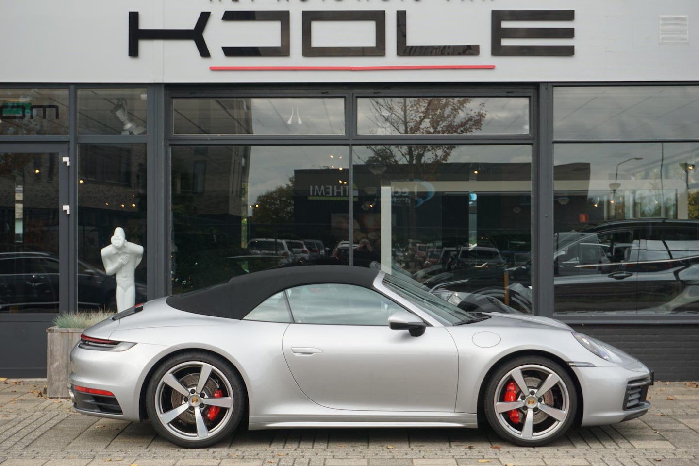Porsche 911 Cabrio - 3.0 Carrera 4 S 450 PK | 21'' Classic velgen | Sportstoelen - AutoWereld.nl