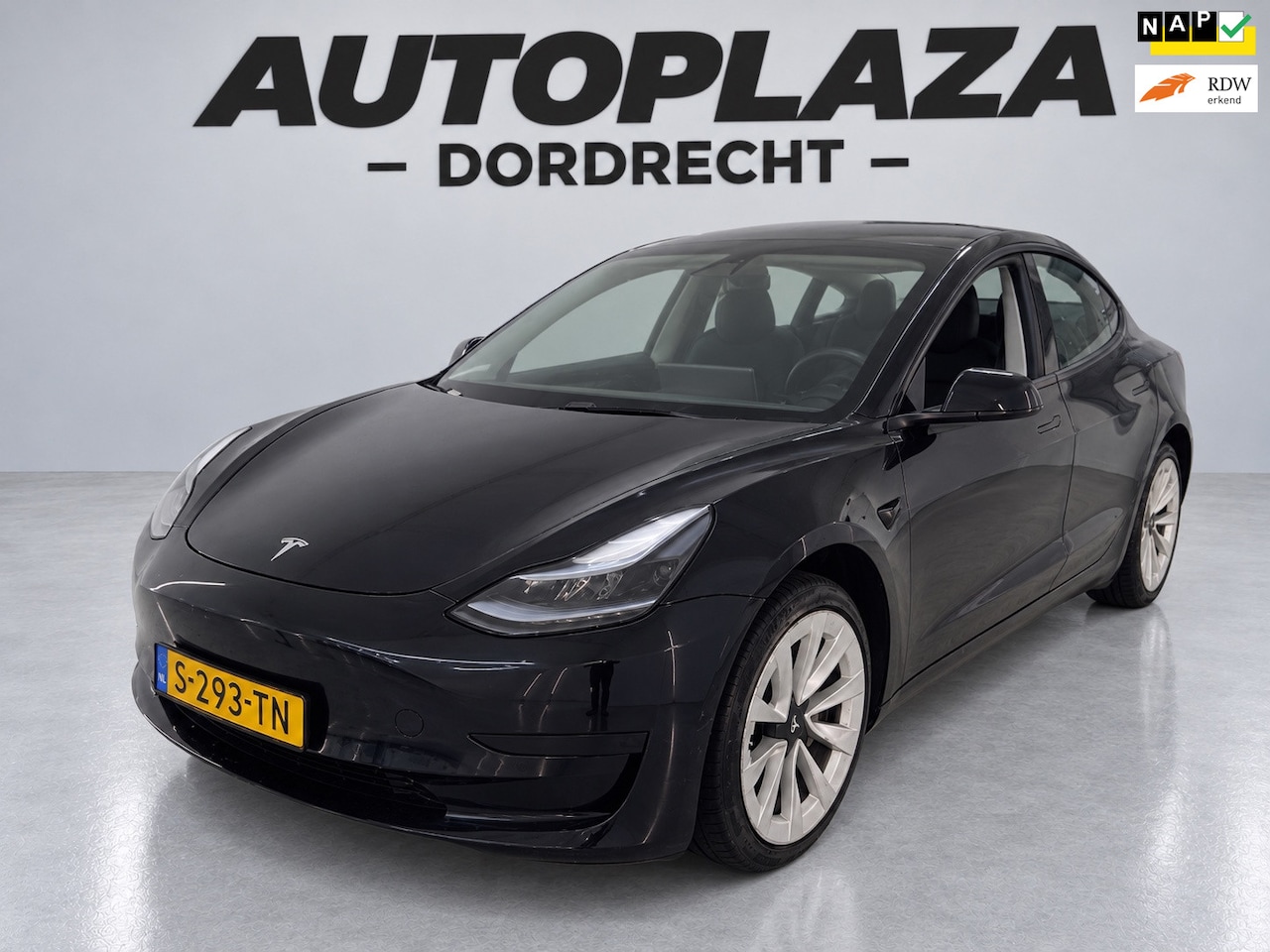 Tesla Model 3 - RWD 60 kWh SOH 88%|LFP Accu| - AutoWereld.nl