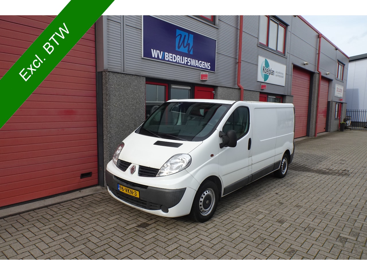 Renault Trafic - 2.0 dCi T29 L2H1 3 zits airco - AutoWereld.nl