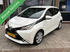 Toyota Aygo - 1.0 VVT-i x-play Automaat | Camera | Airco | NAP