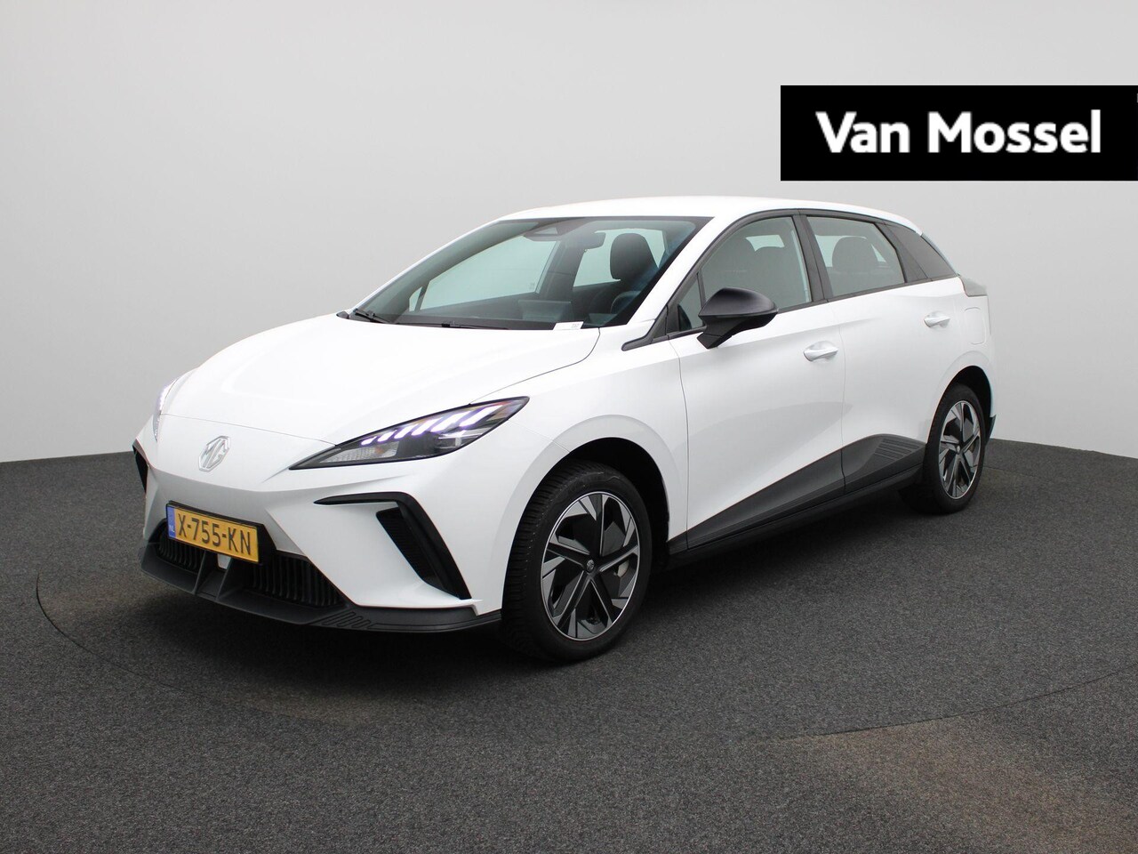 MG MG4 - Standard 51 kWh | Apple Carplay/Android Auto | Cruise Control | Parkeer Sensoren | - AutoWereld.nl