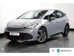 CUPRA Born - Essential 62 kWh 204PK | Achteruitrijcamera | Dode hoek detectie | Navigatie & Apple Carpl