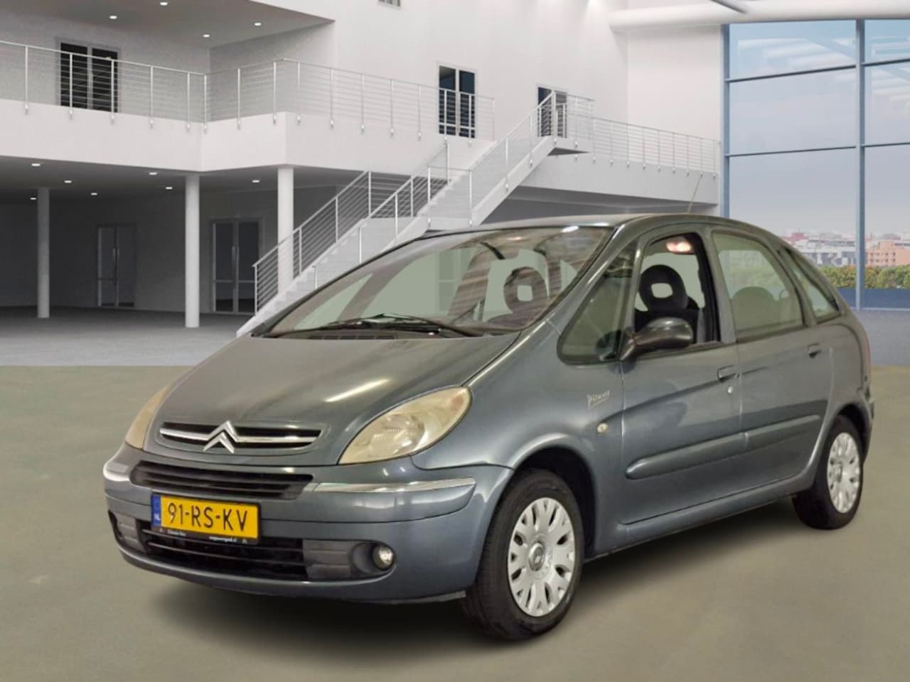Citroën Xsara Picasso - 1.8i-16V Attraction/ LAAG KM/ CRUISE - AutoWereld.nl