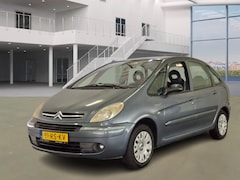 Citroën Xsara Picasso - 1.8i-16V Attraction/ LAAG KM/ CRUISE