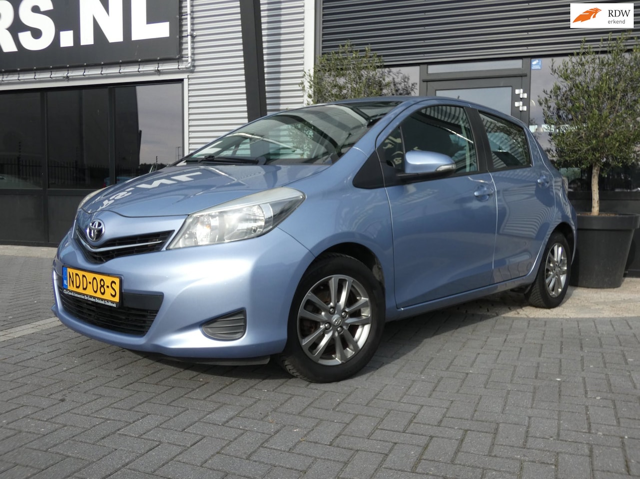 Toyota Yaris - 1.0 VVT-i Trend Airco|Achteruircamera|Elek. pakket|15Inch LM| - AutoWereld.nl