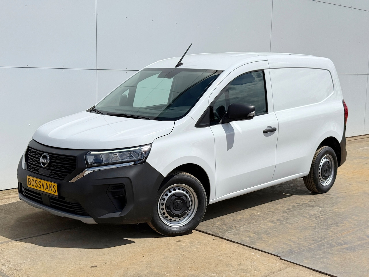 Nissan Townstar - 1.3 130PK **Benzine** L1H1 LED Airco Carkit Bluetooth - AutoWereld.nl