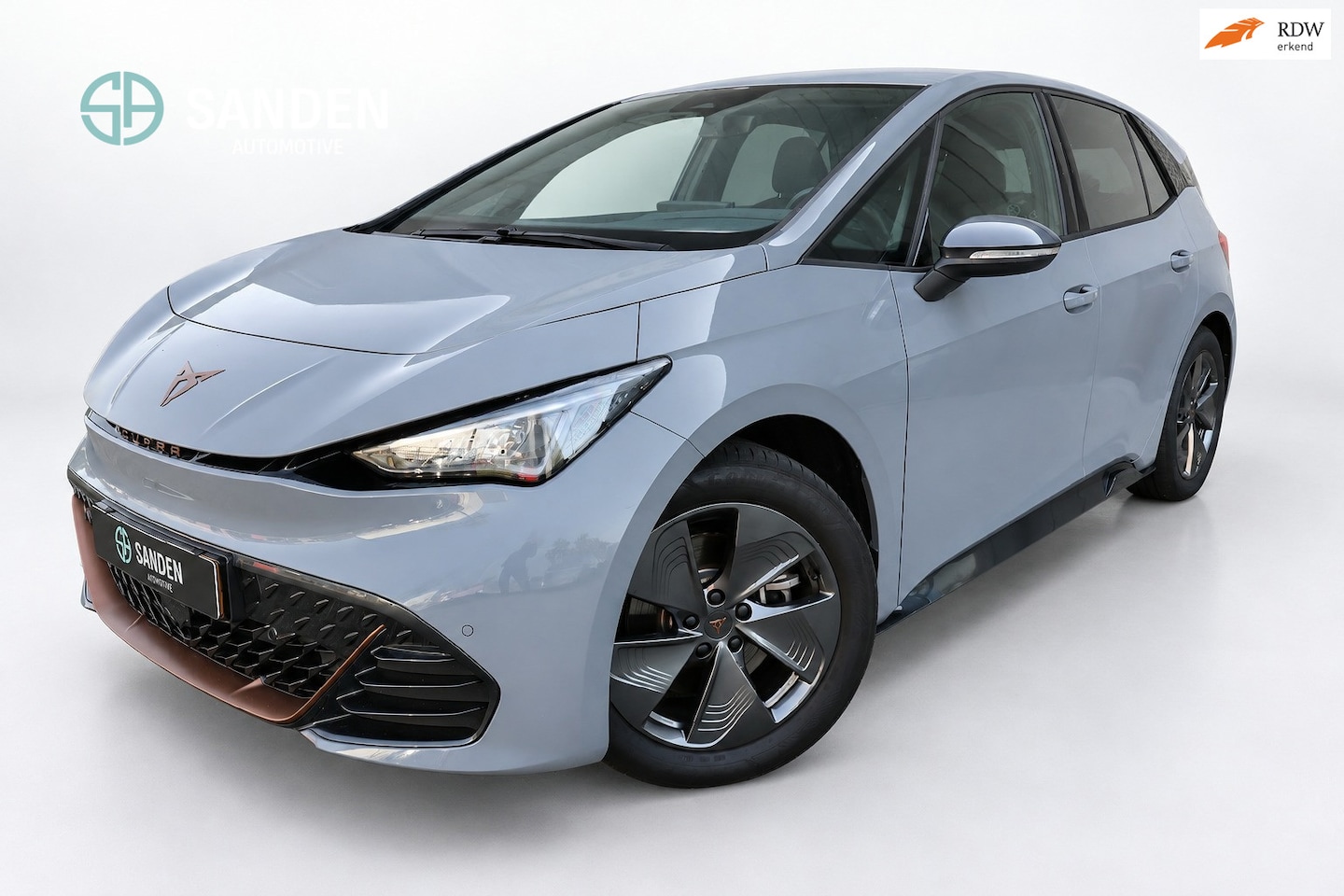 CUPRA Born - Impulse 62kWh|Stoelverwarming|Stuurverwarming|Apple CarPlay| SOH 93% - AutoWereld.nl