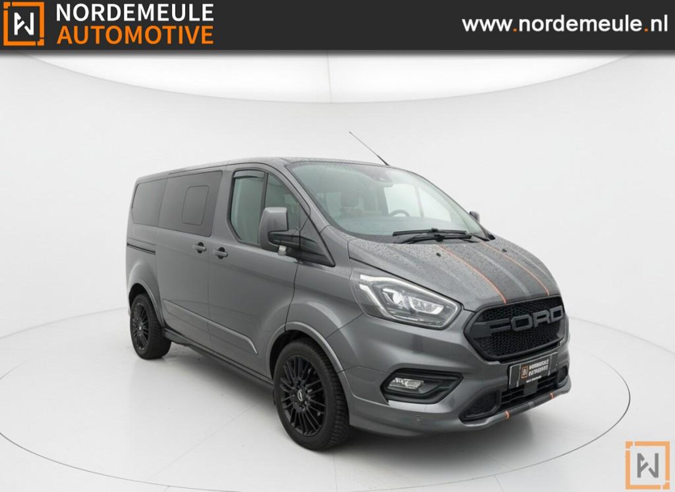 Ford Transit Custom - 320 2.0 TDCI L1H1 Sport DC 320 2.0 TDCI L1H1 Sport DC, Navi, Camera, Leder - AutoWereld.nl