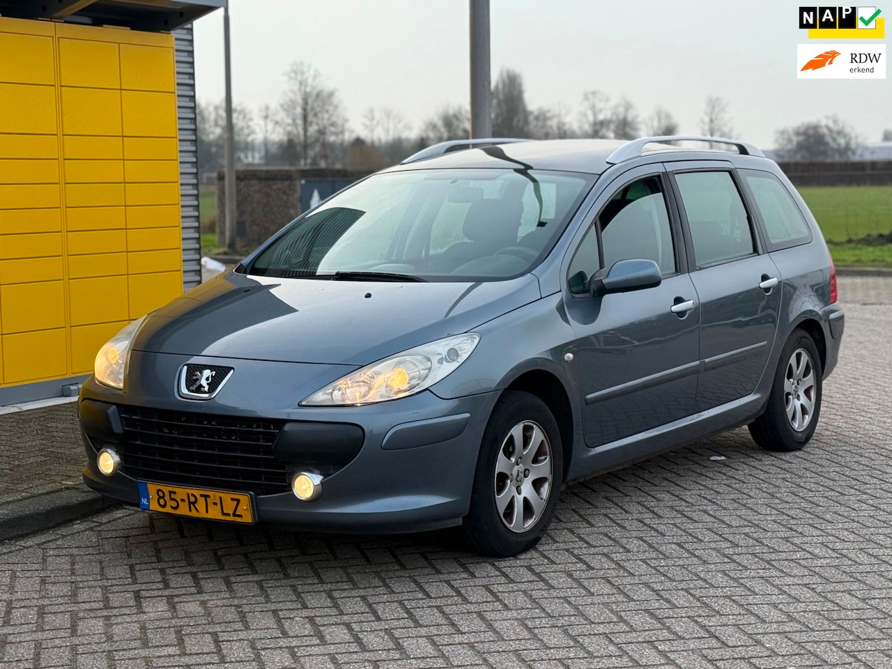 Peugeot 307 SW - 1.6-16V Pack Bj 2005 ECC Airco 6-Peroons Nieuwe APK - AutoWereld.nl