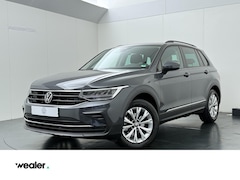 Volkswagen Tiguan - 1.5 TSI Life | 150 PK | Automaat | Adaptive Cruise Control | Achteruitrijcamera | Climate