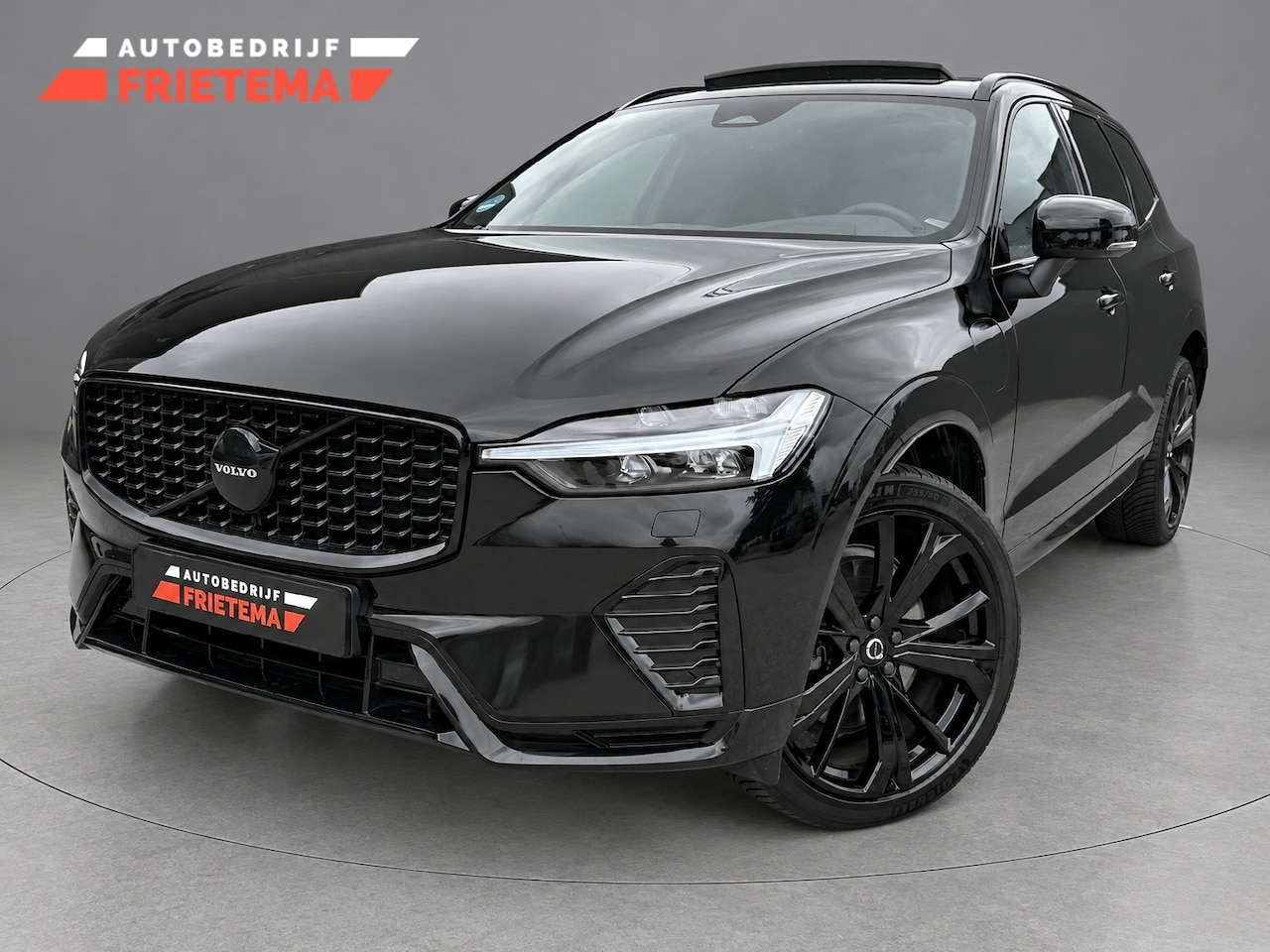 Volvo XC60 - 2.0 T6 Plug-in hybrid AWD Plus Black Edition 2.0 T6 Plug-in hybrid AWD Plus Black Edition - AutoWereld.nl