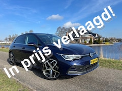Volkswagen Golf - 1.5 eTSI R-Line Panoramadak / Automaat / Ergocomfortstoel