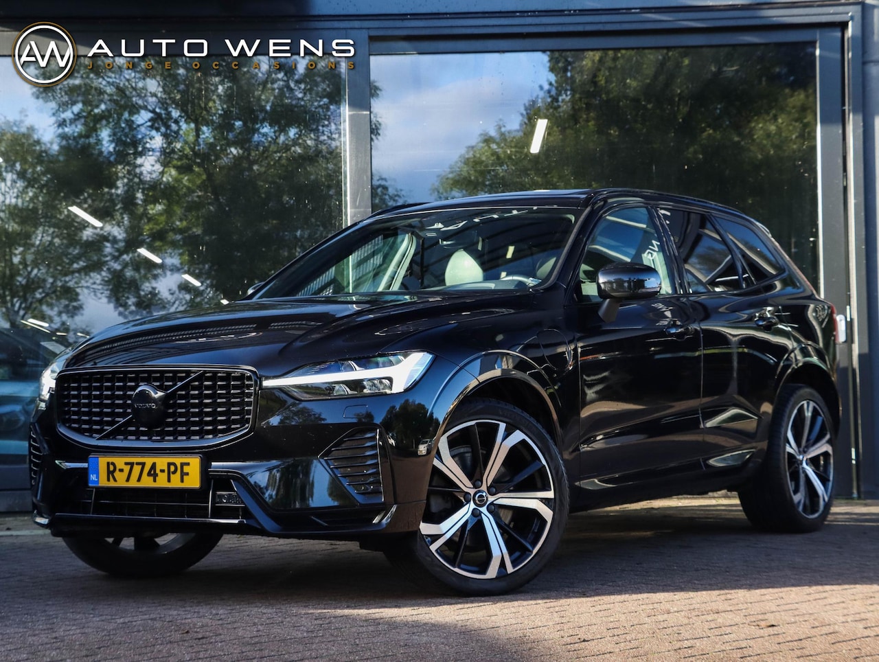 Volvo XC60 - T8 Plug-in hybrid AWD R-Design Long Range - AutoWereld.nl