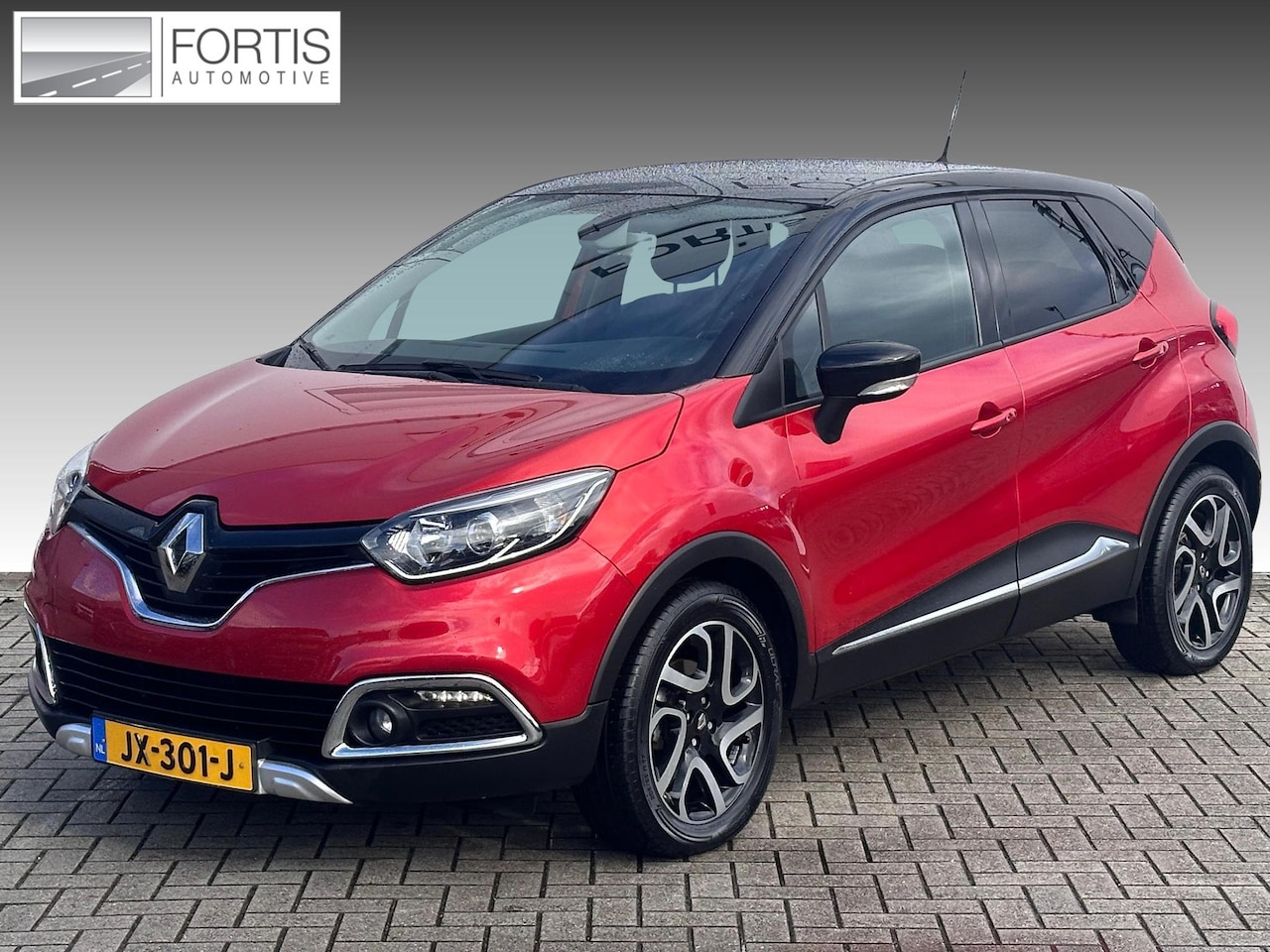 Renault Captur - 1.2 TCe Xmod NL-AUTO | NAVI | CAMERA | LEDER - AutoWereld.nl