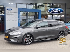 Ford Focus Wagon - 125PK ST-LINE BUSINESS TREKHAAK LED-PAKKET WINTERPACK CAMERA AD-CRUISE 18"LM-VELGEN KEYLES