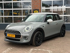MINI Cooper - 1.5 Chili, navi, 1/2 leder, pano dak, cruise, automaat