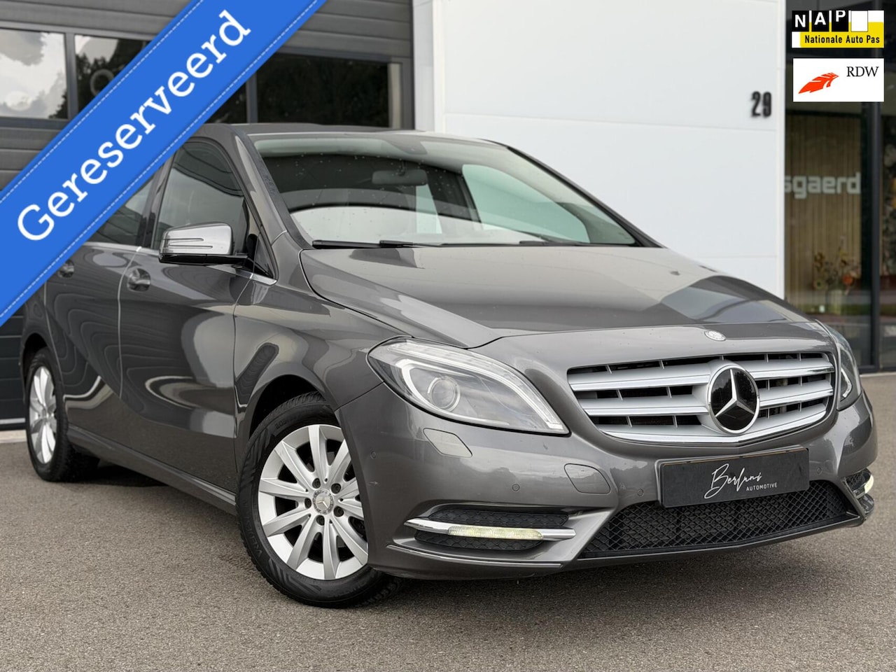 Mercedes-Benz B-klasse - 180 Ambition Trekhaak | Automaat | Org NL - AutoWereld.nl