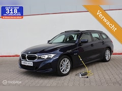 BMW 3-serie Touring - 330e WIDESCREEN SOH91% TREKHAAK CARPLAY CAMERA