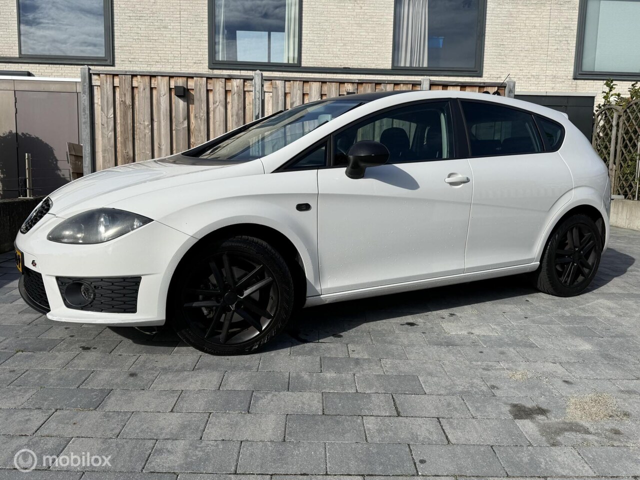 SEAT Leon - 1.8 TFSI FR | Cruise| PDC| Airco| Sportief - AutoWereld.nl