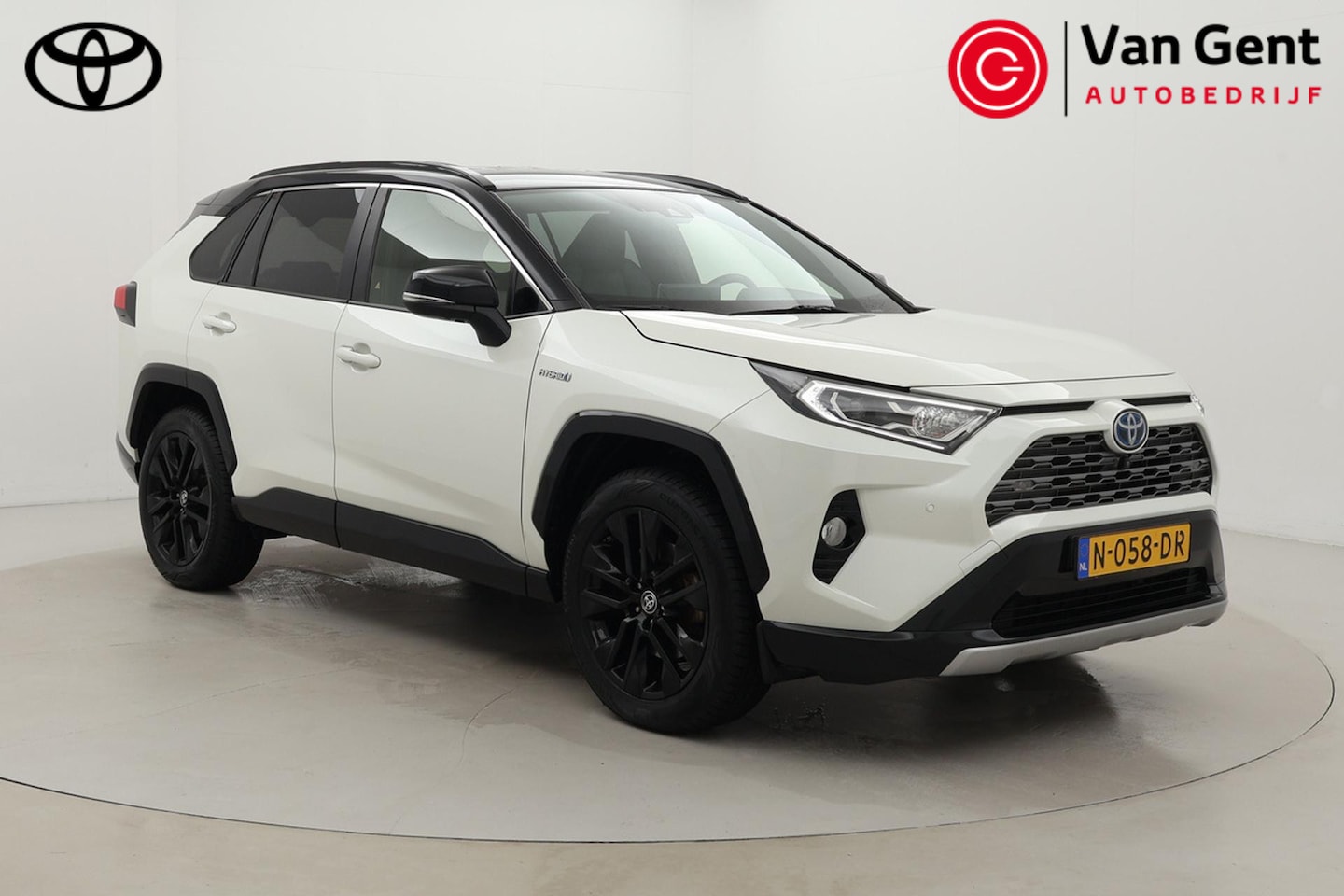 Toyota RAV4 - 2.5 Hybrid AWD Bi-Tone | Trekhaak | Leder | Dodehoek detectie | Navigatie | Stoelverwarmin - AutoWereld.nl