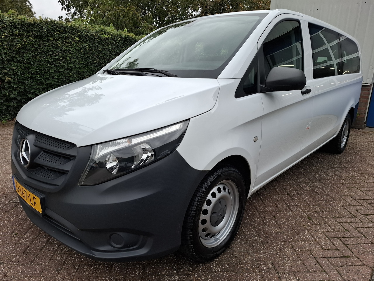 Mercedes-Benz Vito Tourer - 114 BlueTEC 23595.- INCL BTW 9-PERSOONS AUTOMAAT 135PK - AutoWereld.nl