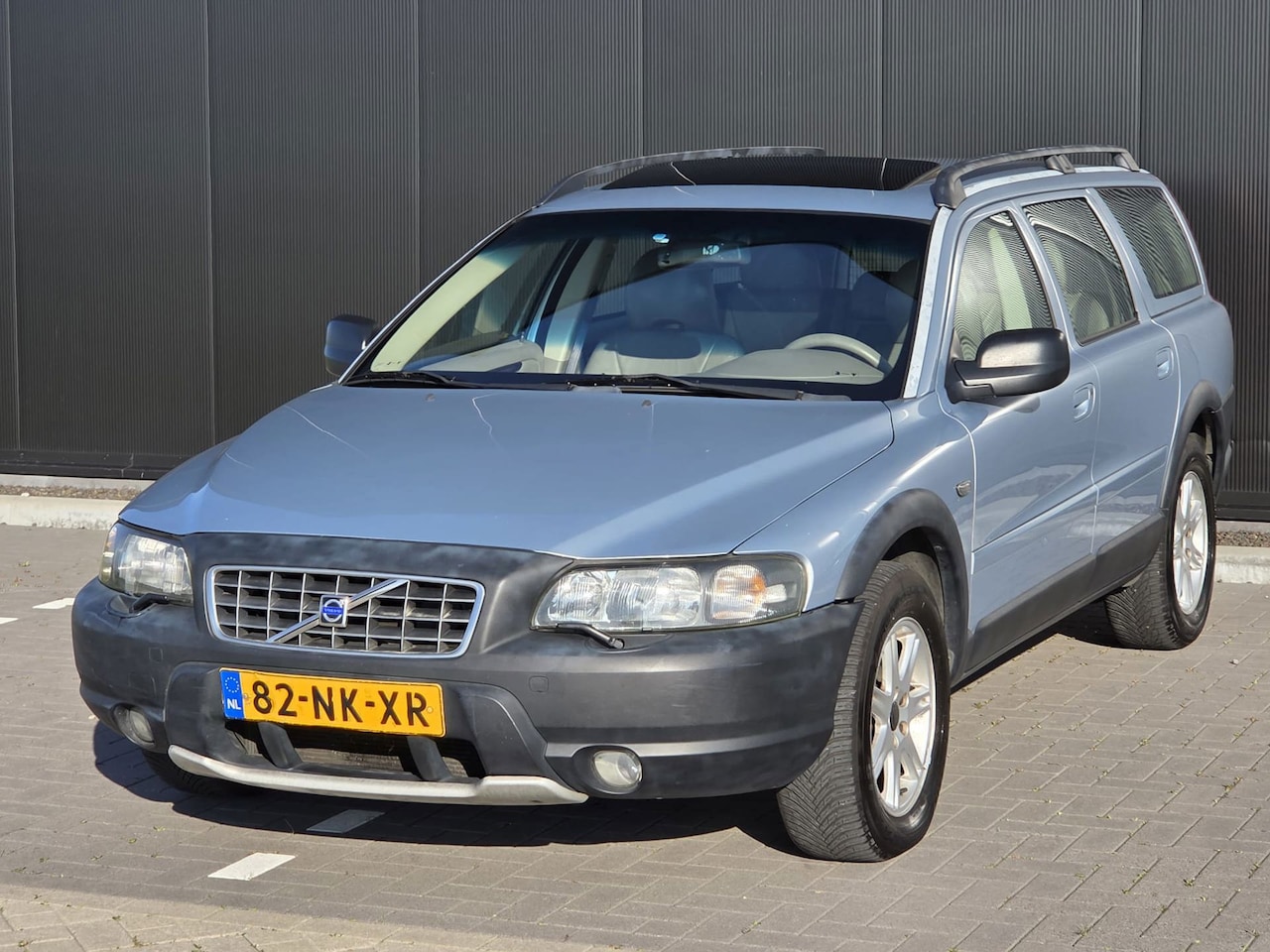 Volvo V70 - 2.4 T AWD Comfort Line Automaat - AutoWereld.nl
