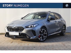 BMW 1-serie - 120 M Sport Automaat / Trekhaak / Panoramadak / Sportstoelen / Comfort Access / Harman Kar