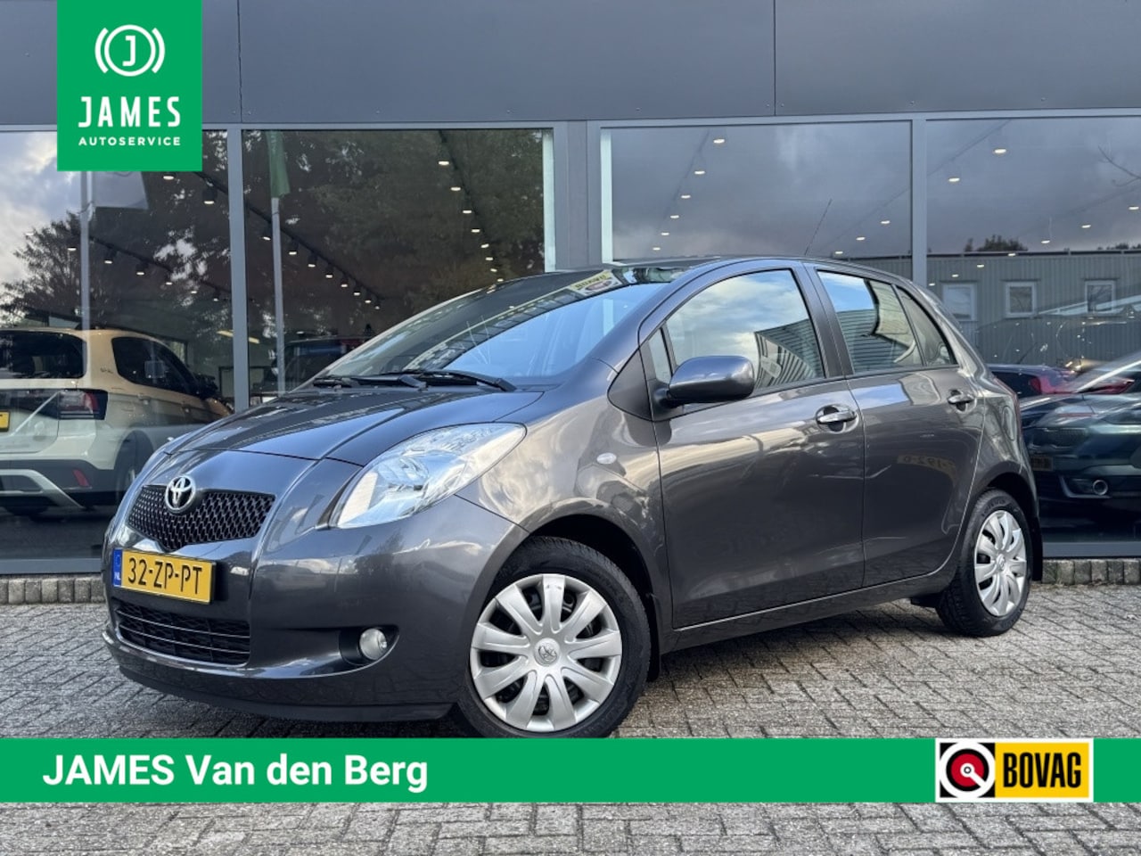 Toyota Yaris - 1.3 VVT-i Sol 1.3 VVTi Sol - AutoWereld.nl