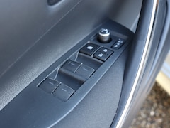 Toyota Corolla - 1.8 Hybrid Active