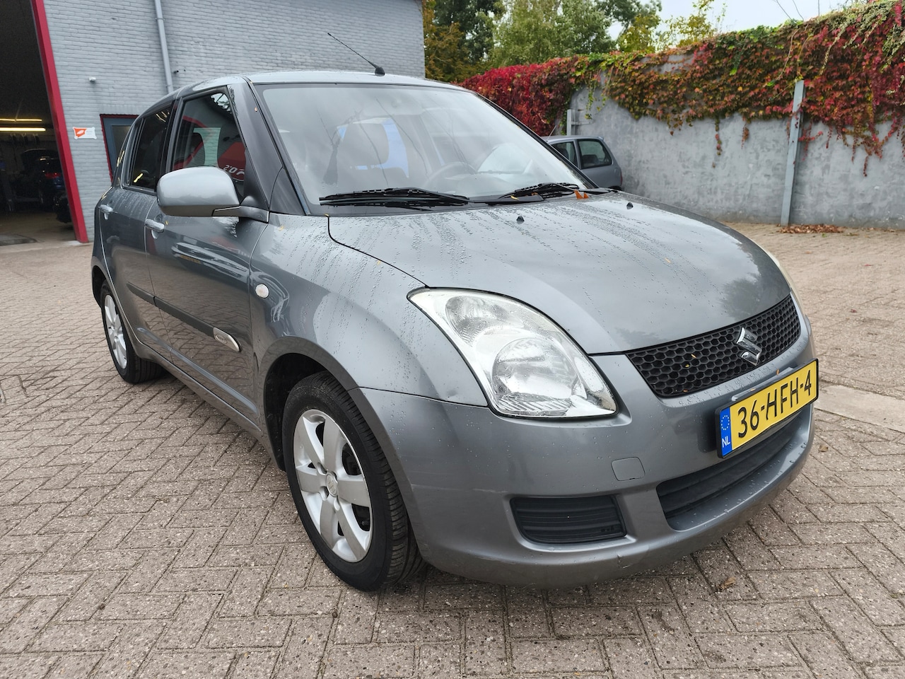 Suzuki Swift - 1.3 Comfort 1.3 Comfort, 5 deurs airco - AutoWereld.nl