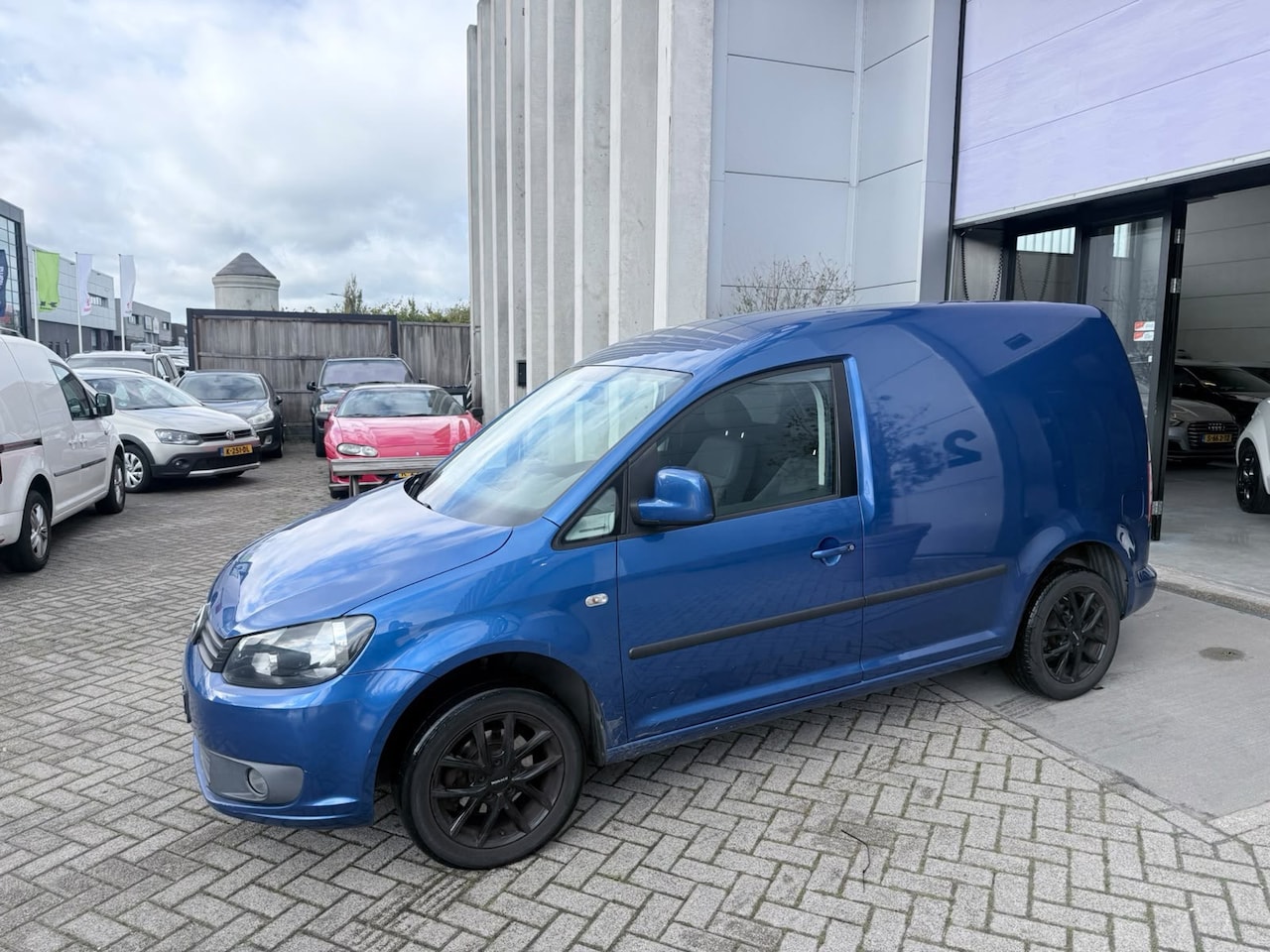 Volkswagen Caddy - 1.6 TDI Edition! ZEER NETTE STAAT! MARGE! INRUIL MOGELIJK! - AutoWereld.nl