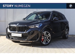 BMW X1 - xDrive25e M Sport Automaat / Trekhaak / Panoramadak / Sportstoelen / Comfort Access / Head