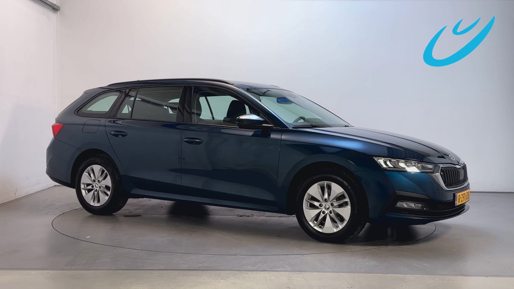 Skoda Octavia Combi - 1.0 e-TSI DSG Ambition Navigatie Trekhaak Parkeersensoren DAB+ App-Connect - AutoWereld.nl