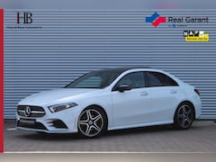 Mercedes-Benz A-klasse - 180 AMG Line/Pano/Dodehoek/Sfeer/Trekhaak