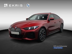 BMW i4 - eDrive35 M Sportpakket Pro | 98.2% SoH | Achteruitrijcamera | Schuifdak | Active Cruise Co