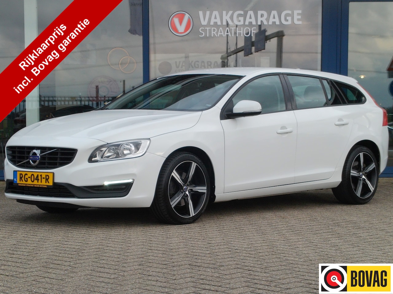 Volvo V60 - 2.0 T3 Polar 2.0 T3 Polar, Trekhaak / Parkeer Sensoren / Climate Control / Cruise Control / 18'' LMV - AutoWereld.nl
