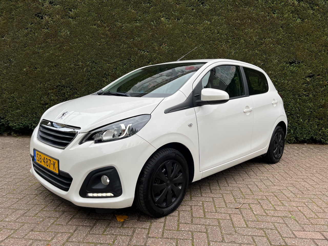 Peugeot 108 - 1.0 e-VTi Active 1.0 e-VTi Active, Airco, Led, 5-drs, Eerste eigenaar, NAP ! - AutoWereld.nl