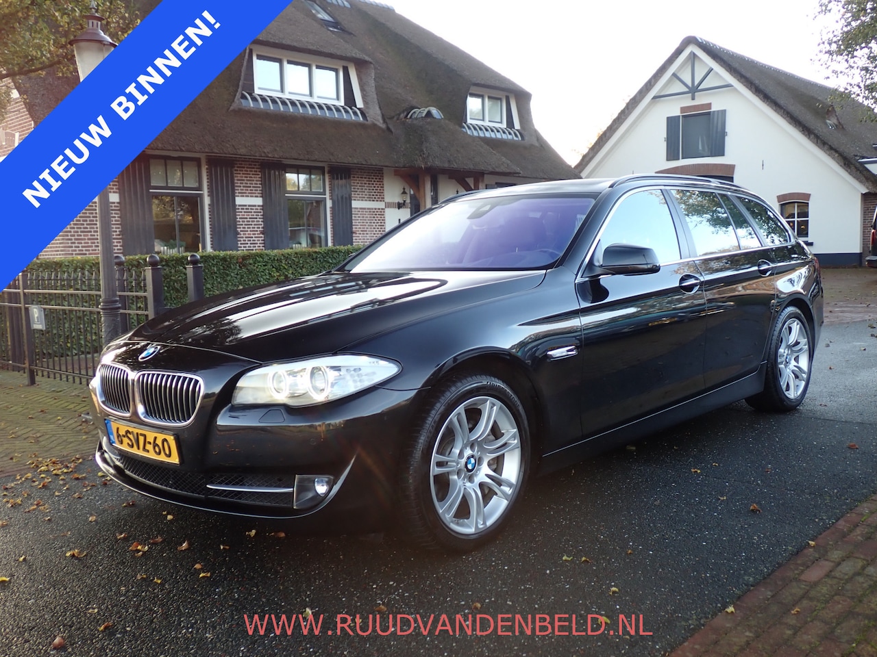 BMW 5-serie Touring - 535XI High Exe SOFT-CLOSE /  KEYLESS / CAMERA / HEAD-UP / TREKHAAK - AutoWereld.nl