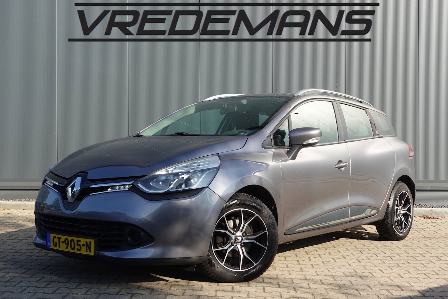 Renault Clio Estate - 1.5 dCi ECO Expression NAVI/AIRCO/CRUISE - AutoWereld.nl