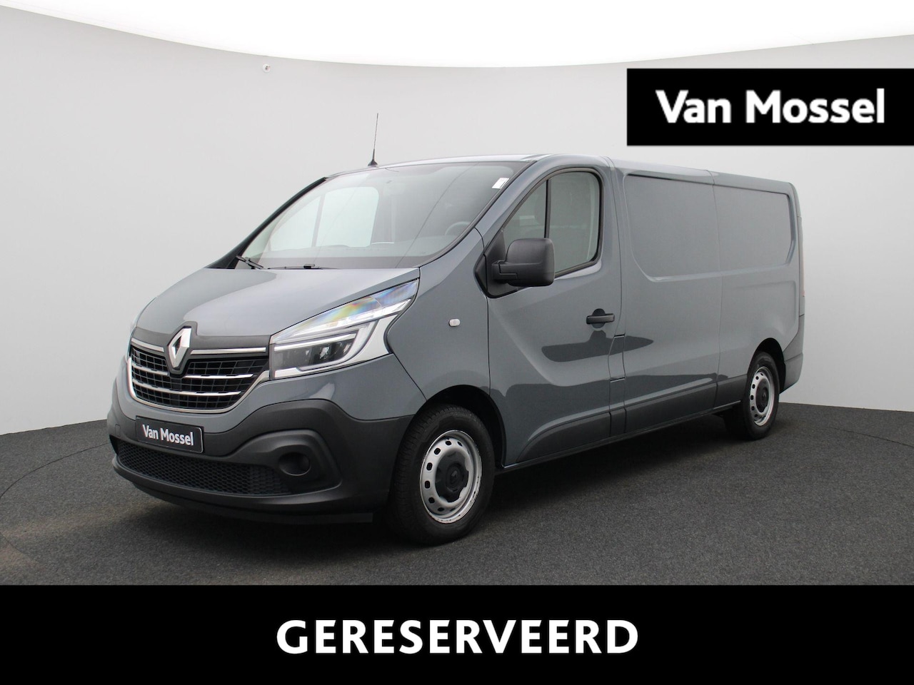 Renault Trafic - 2.0 dCi 120 T29 L2H1 Comfort | Trekhaak | Betimmering | Achteruitrijcamera - AutoWereld.nl