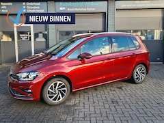 Volkswagen Golf Sportsvan - 1.0 TSI Highline ACC/ Stoelverwarming/Trekhaak/Stoelverwarming