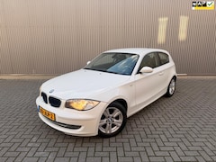 BMW 1-serie - 116i Business Line nieuwe ketting|Climate control|Bluetooth