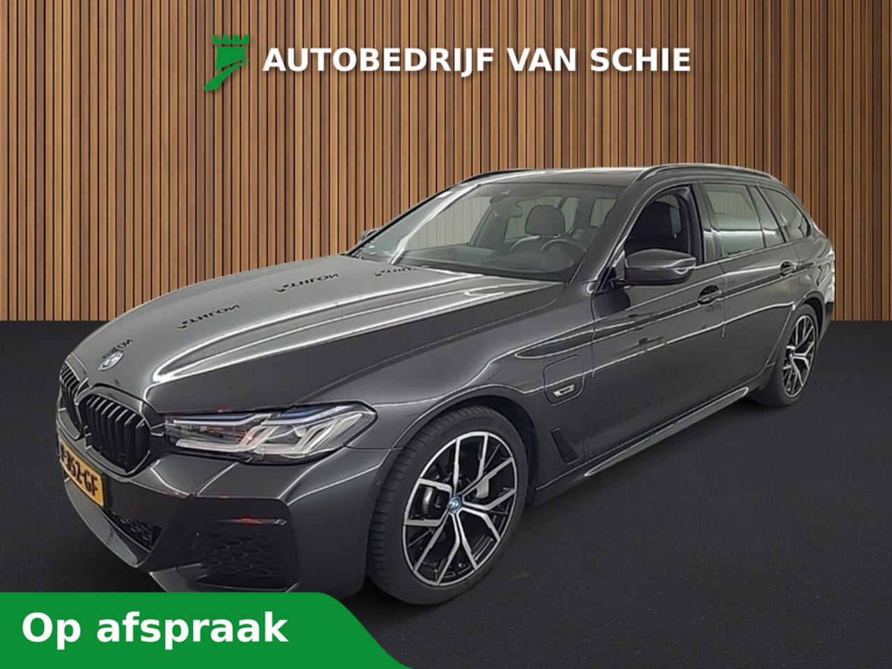 BMW 5-serie Touring - 520e Bns Edit.+ 1e-Eig. & Dealer-Onderh. BOVAG-Garantie. NL-Auto - AutoWereld.nl