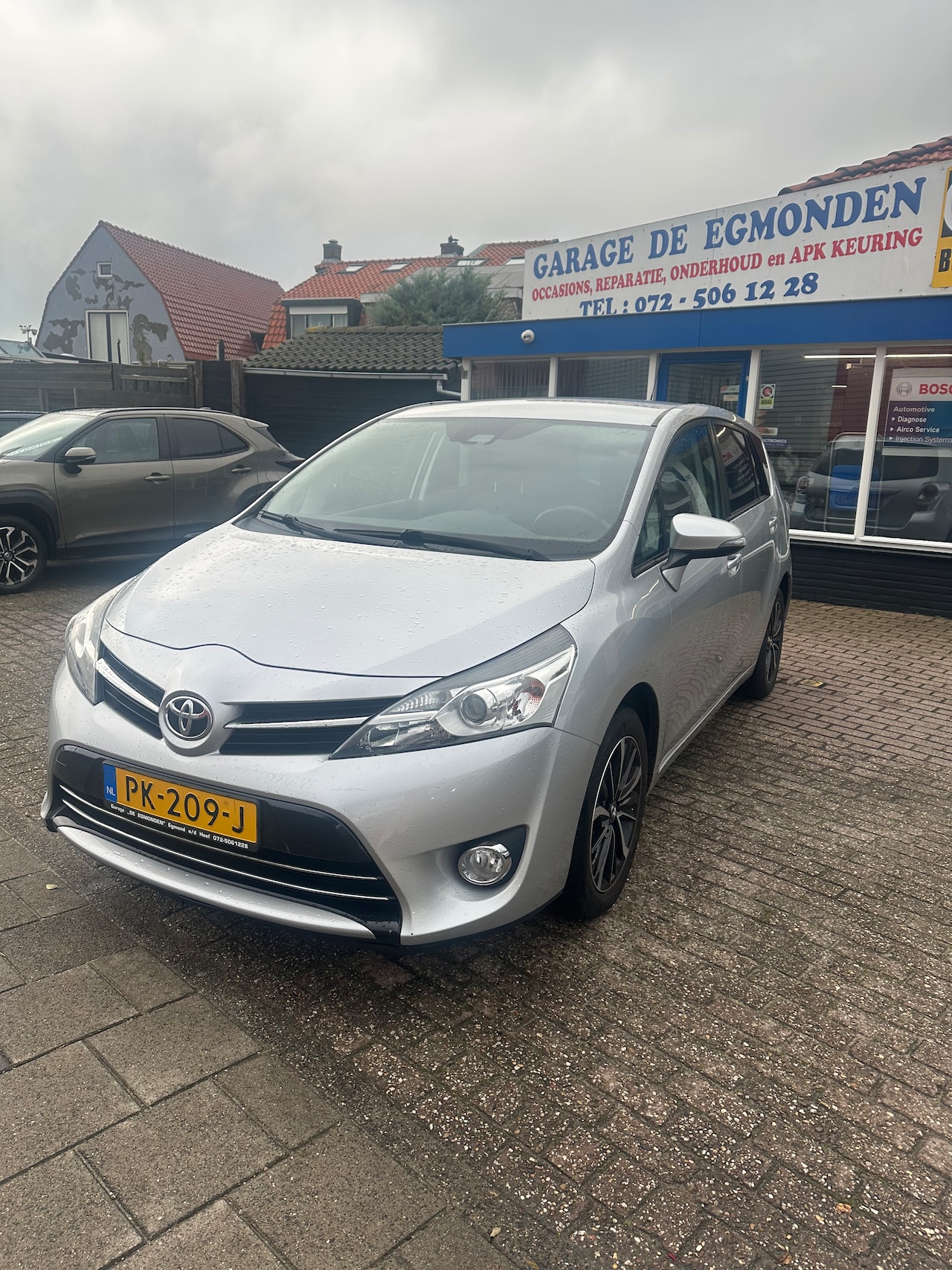 Toyota Verso - 1.6 VVT-i Dynamic - AutoWereld.nl